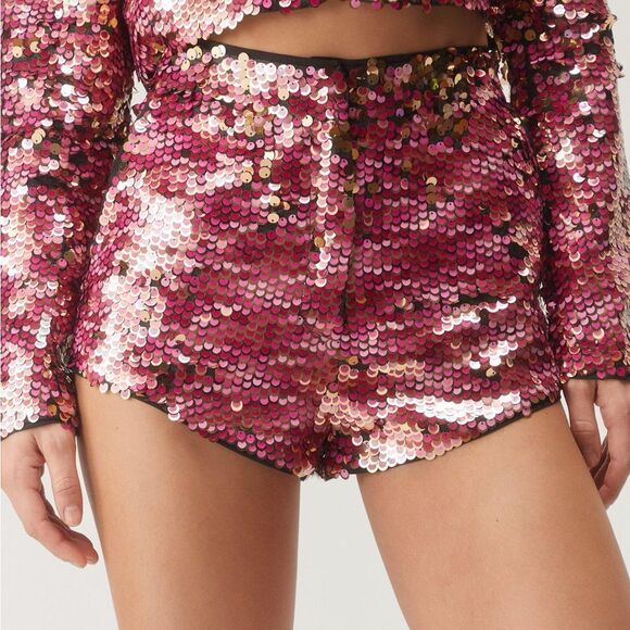 Nastygal Premium Tailored Sequin Booty Shorts pink size 8 NWT in packaging - Picture 1 of 5